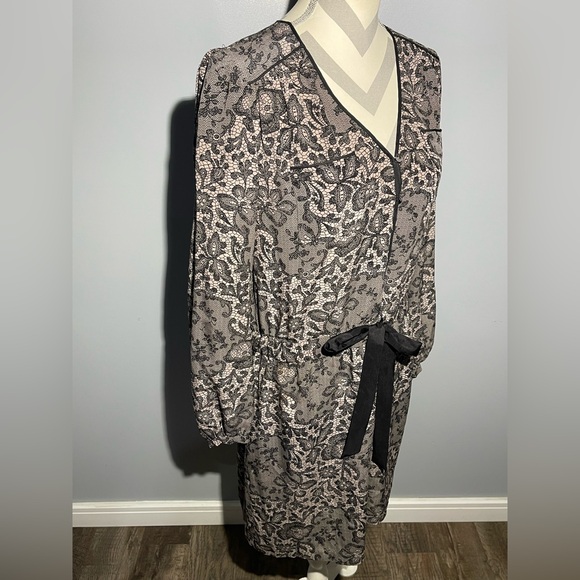 Rebecca Taylor Black and Cream Lace Dress - Picture 8 of 13